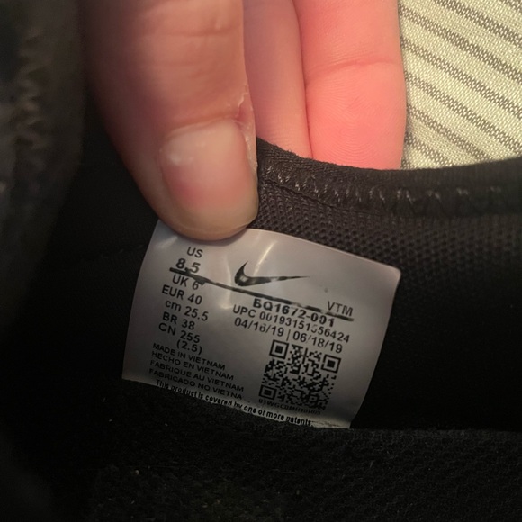 Nike Runners - Picture 3 of 3